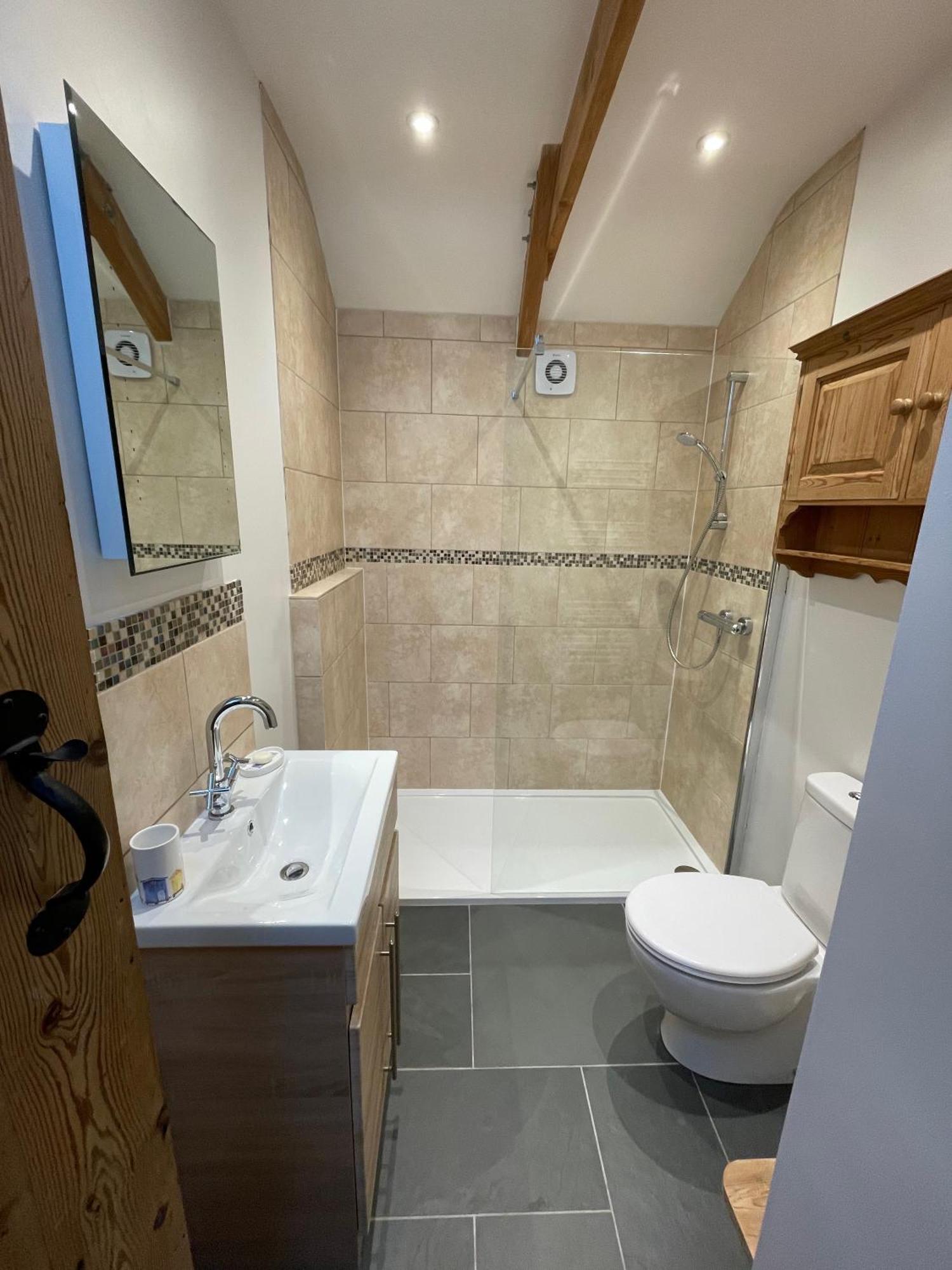 Trengothal Barn Apartment Porthcurno ภายนอก รูปภาพ