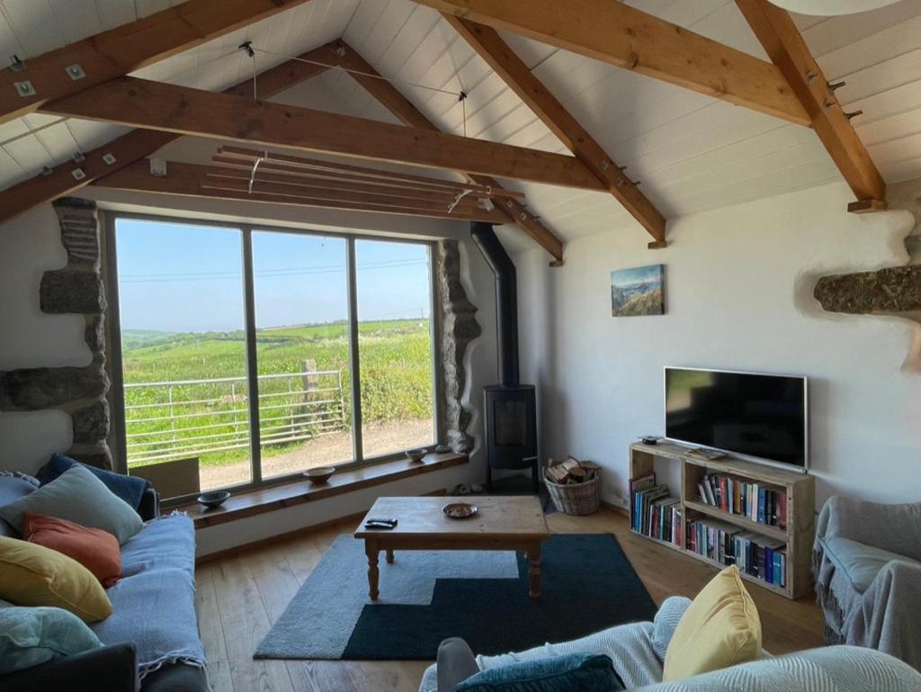 Trengothal Barn Apartment Porthcurno ภายนอก รูปภาพ