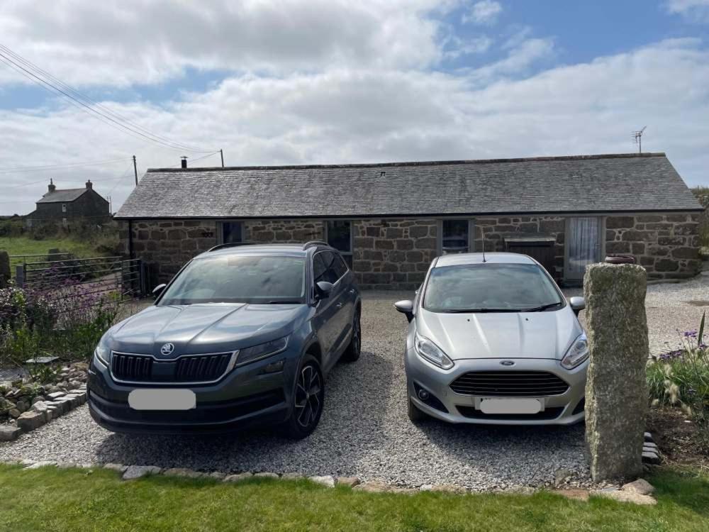 Trengothal Barn Apartment Porthcurno ภายนอก รูปภาพ